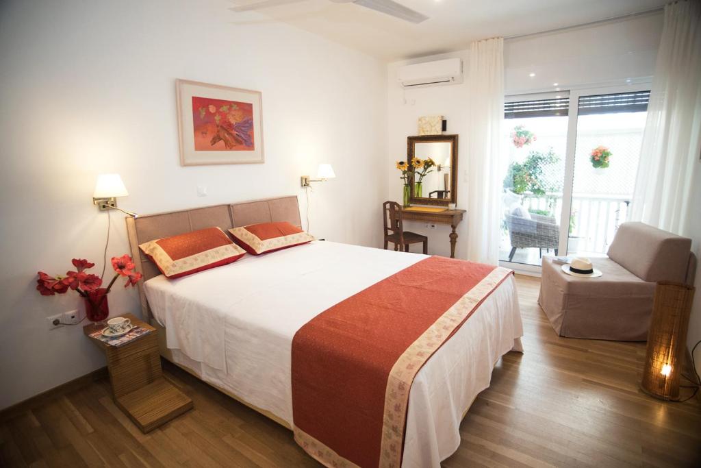 Rastoni Athens Suites